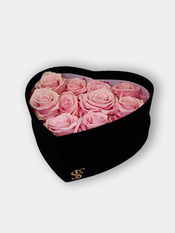 Black heart velvet box