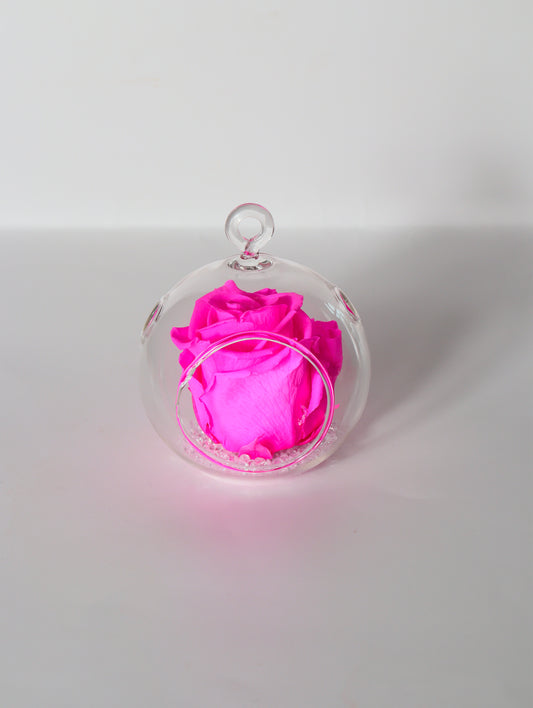 Boule verre avec rose